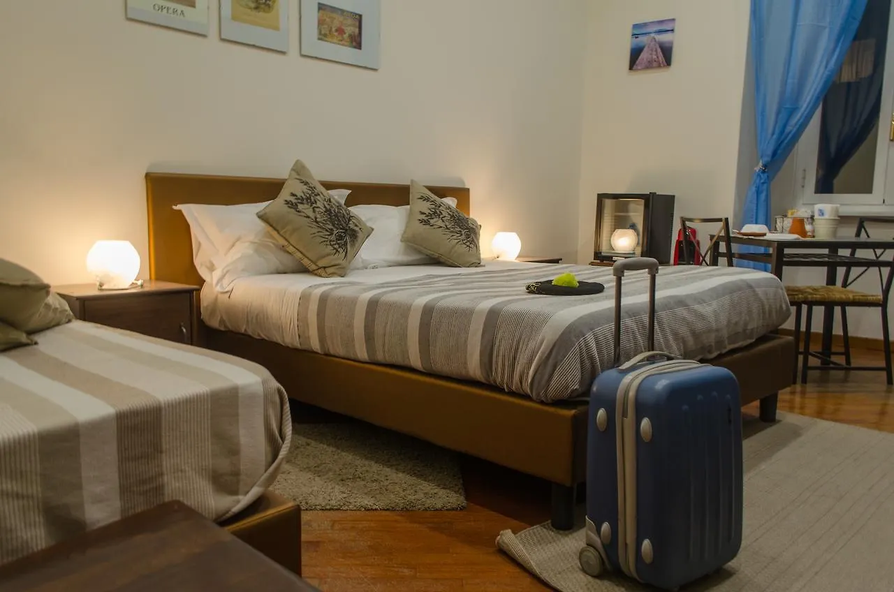 Living Rome Ottaviano B&B Włochy