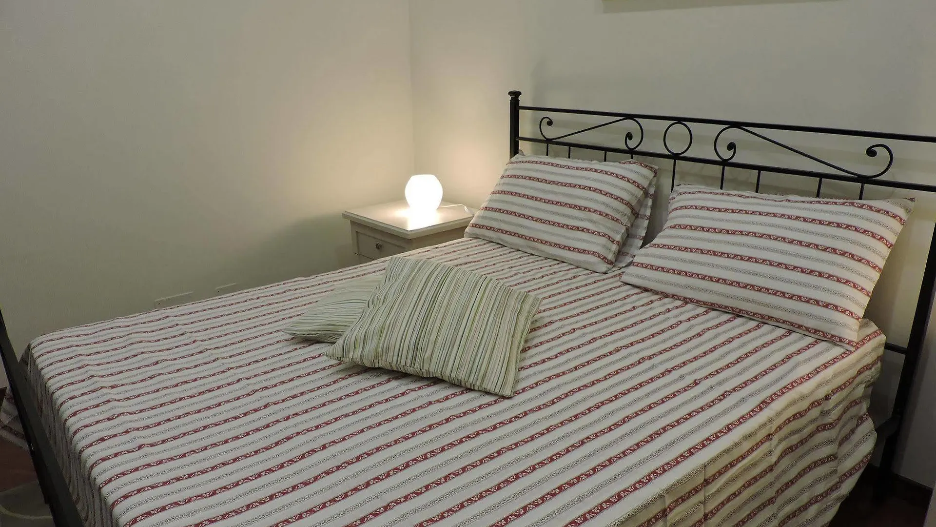 Nocleg ze śniadaniem Living Rome Ottaviano B&B